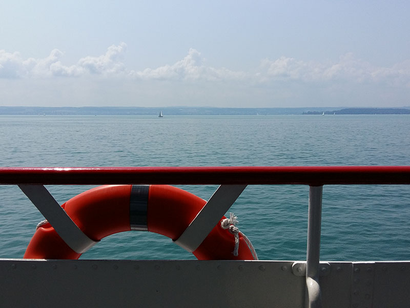 Aussicht auf die See von einem Boot