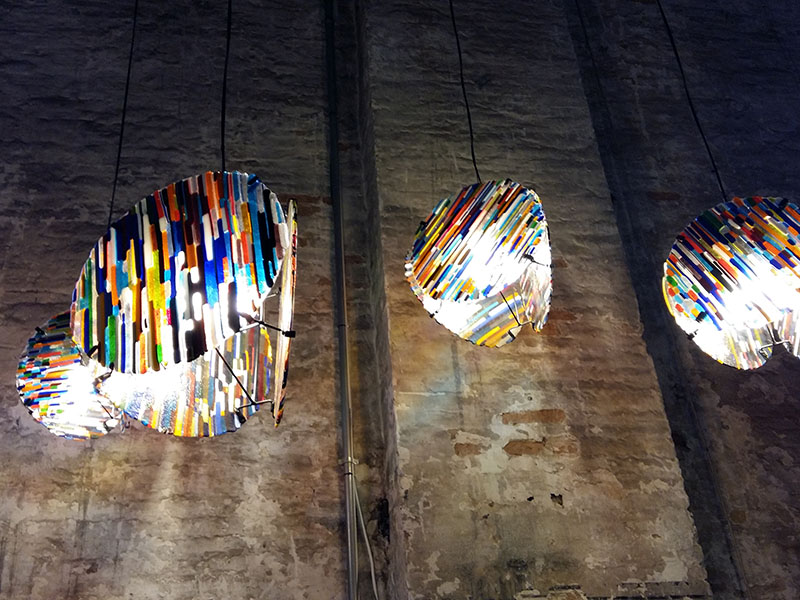 Bunte Lichtinstallation